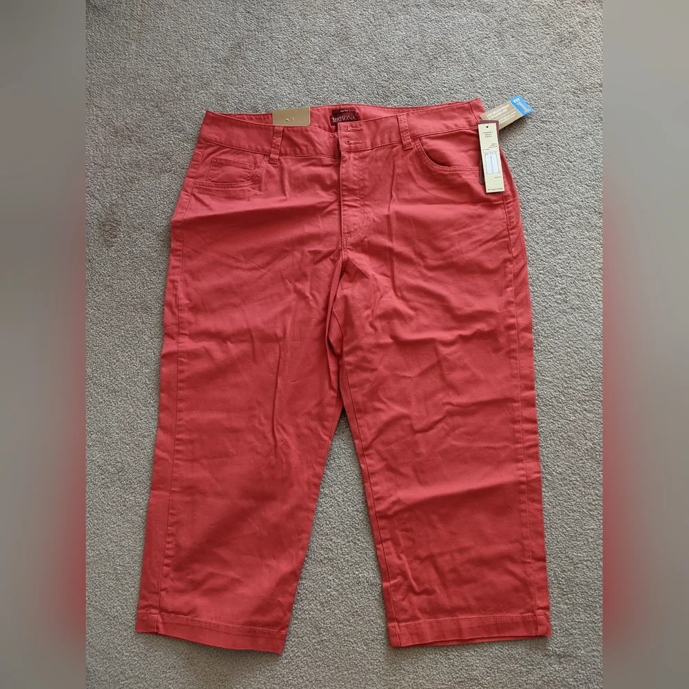 Merona NWT comfort waist stretch crop pants, size 14, Salmon pink